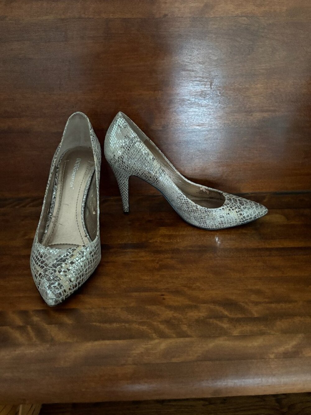 BCBGeneration Silver Python Metallic Heels Pump Glam Y2K Party Edgy Chic 9.5